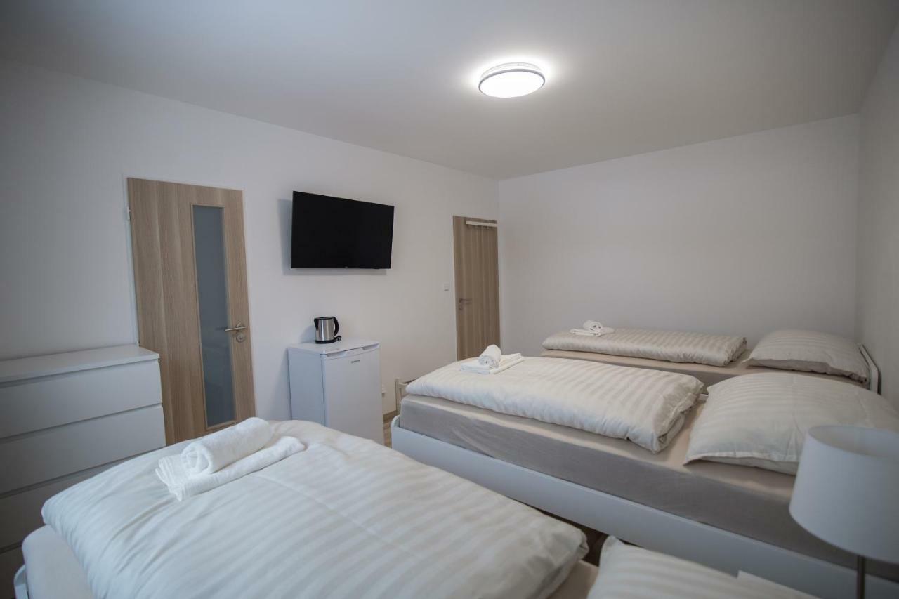 Apartman Petra Hostka  エクステリア 写真